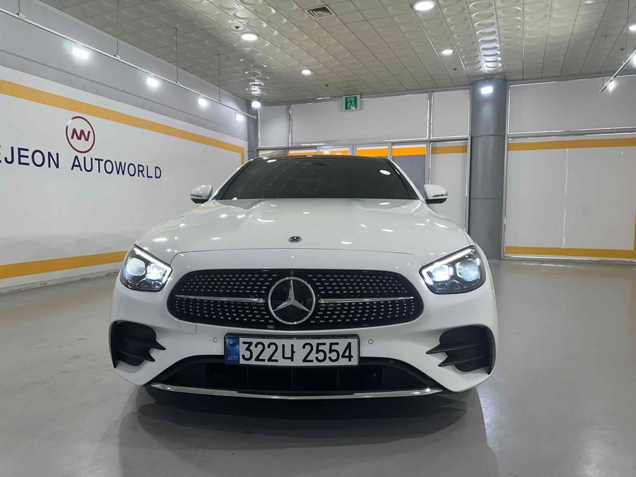 Mercedes-Benz E-Class 2021