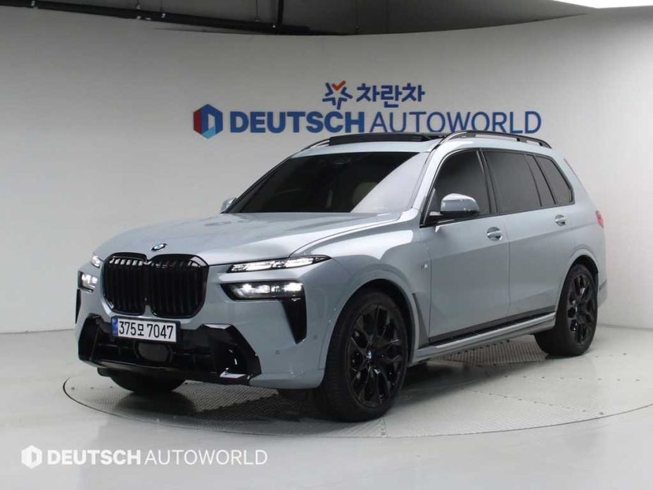BMW X7 2025