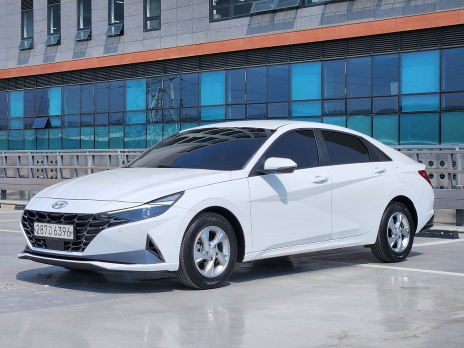 Hyundai AVANTE 2021