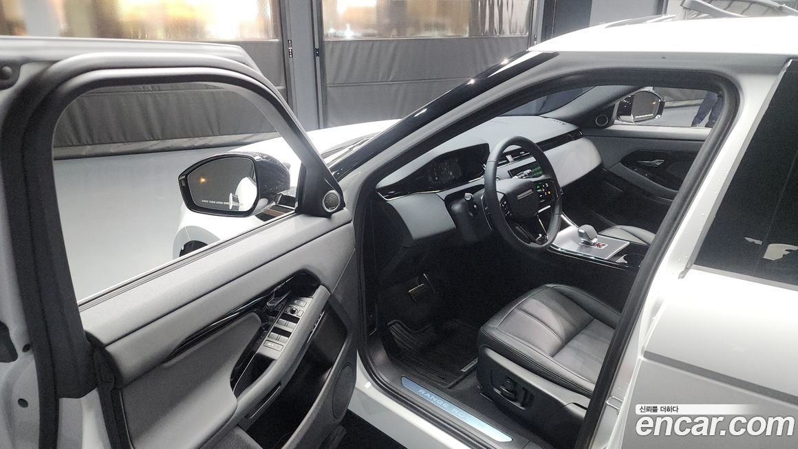 Land Rover Range Rover Evoque 2024