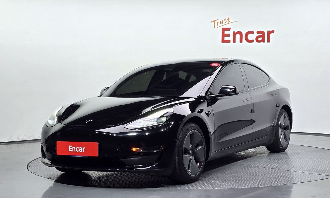 Tesla Model 3 2022