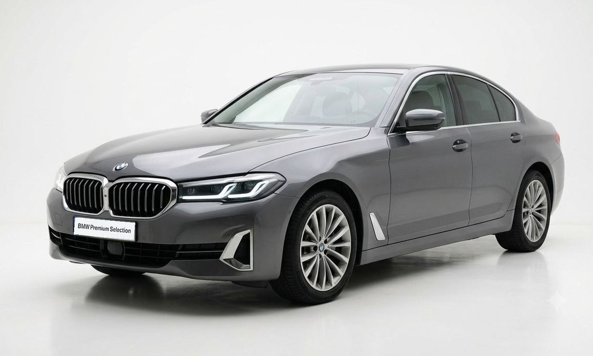 BMW 5-Series 2023