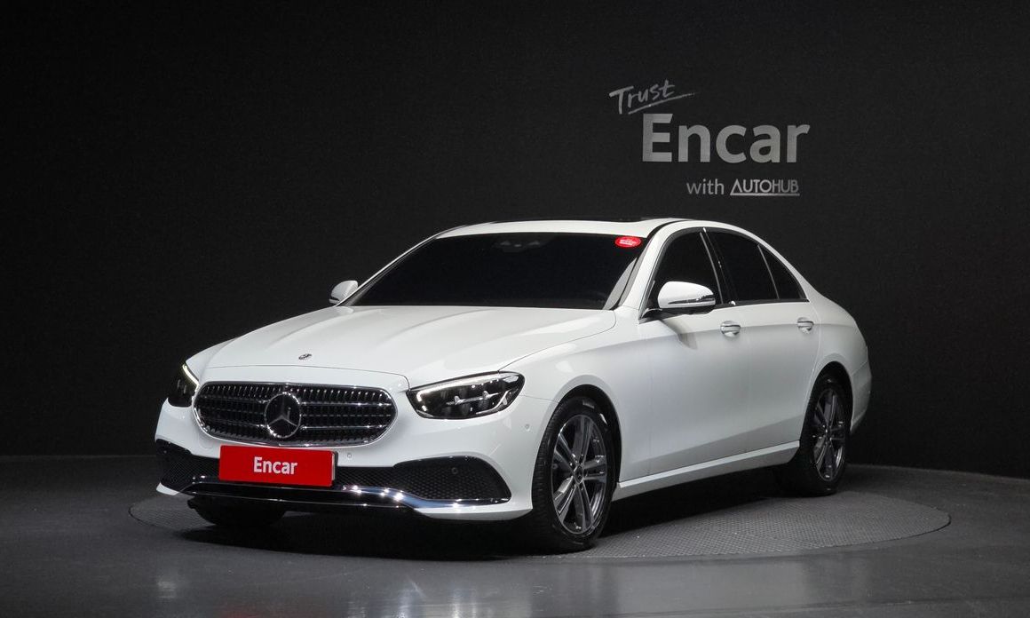Mercedes-Benz E-Class 2023