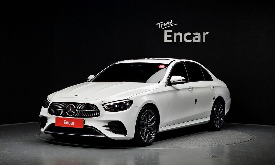 Mercedes-Benz E-Class 2022