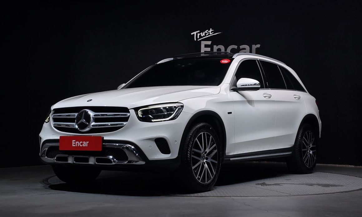 Mercedes-Benz GLC-Class 2021