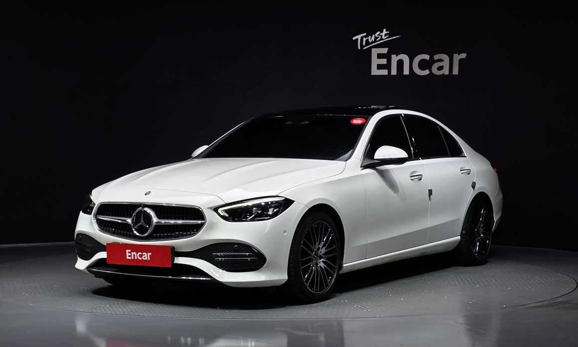Mercedes-Benz C-Class 2024