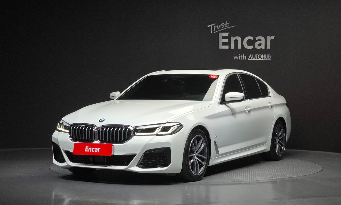 BMW 5-Series 2023