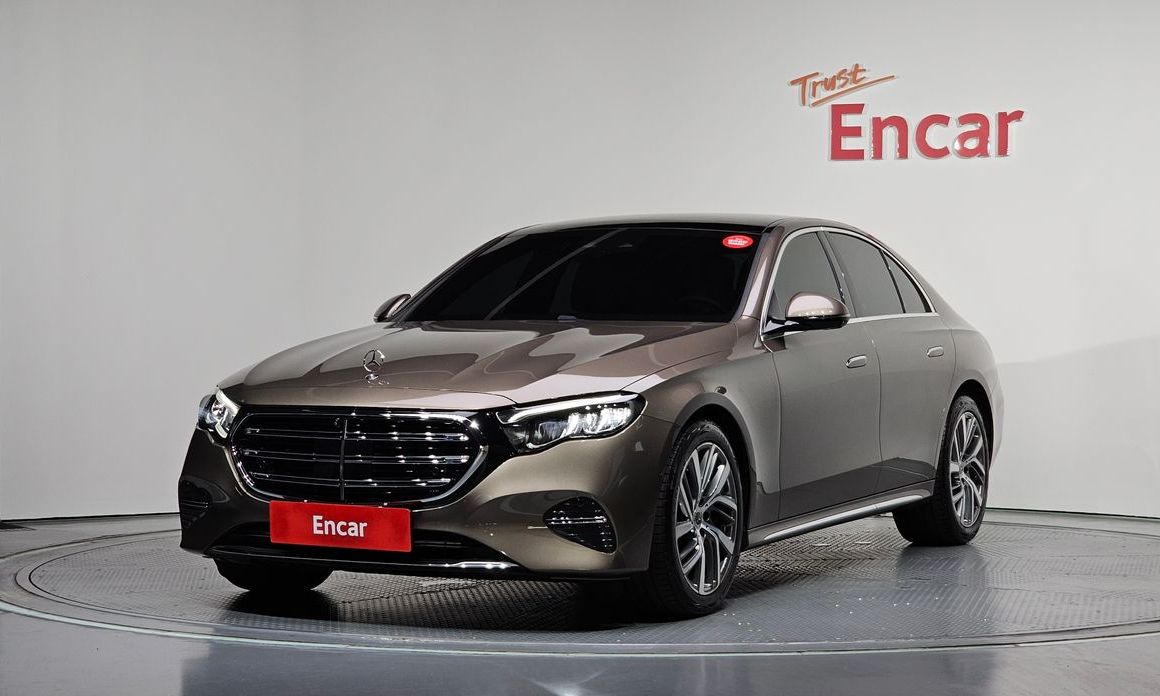 Mercedes-Benz E-Class 2025