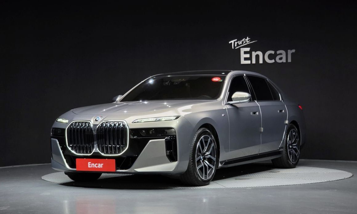 BMW 7-Series 2025