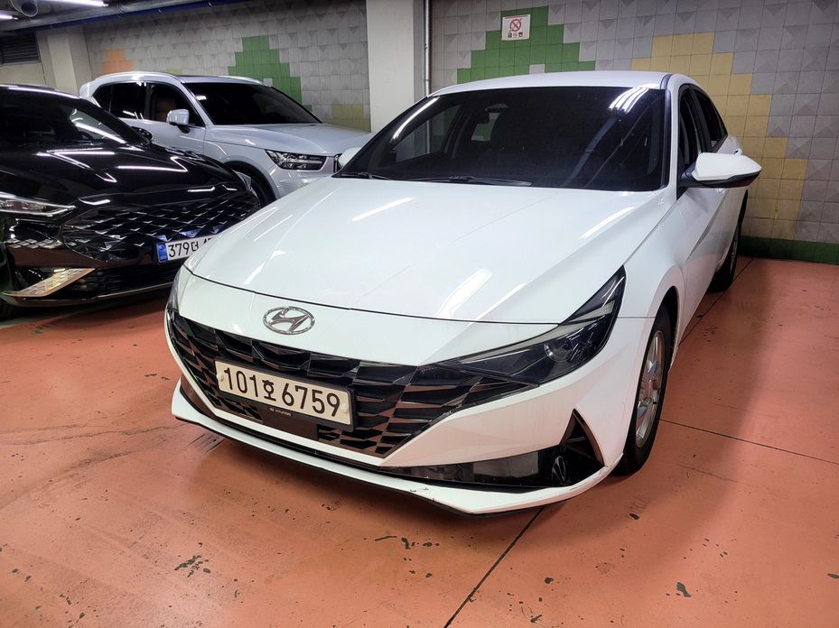 Hyundai AVANTE 2022