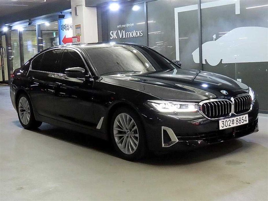 BMW 5-Series 2022