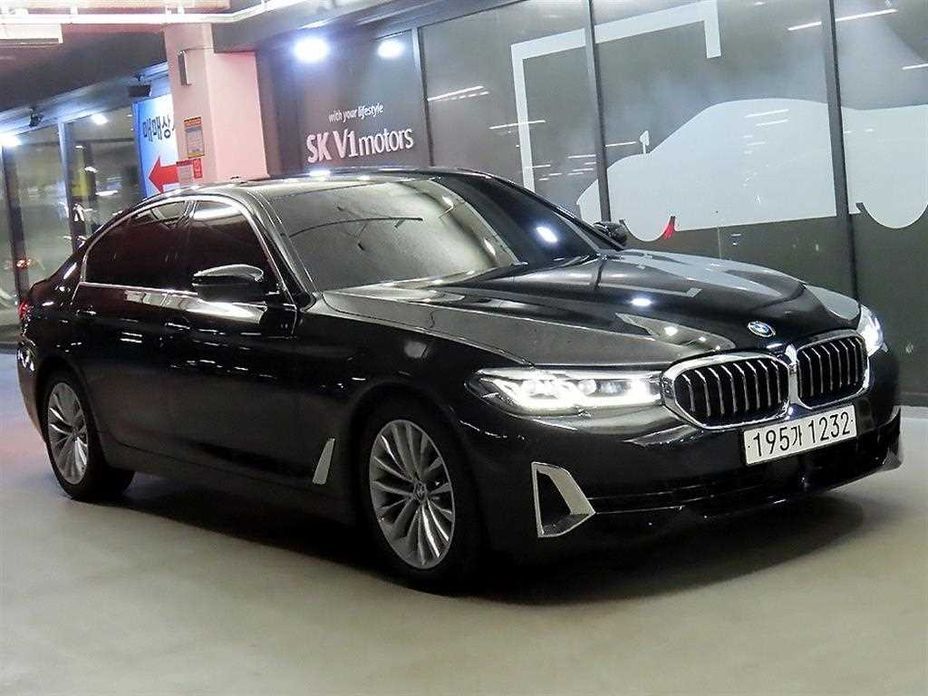 BMW 5-Series 2022