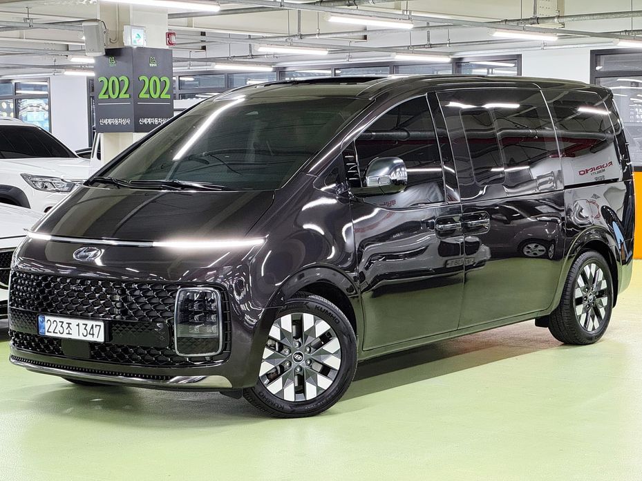 Hyundai Staria 2022