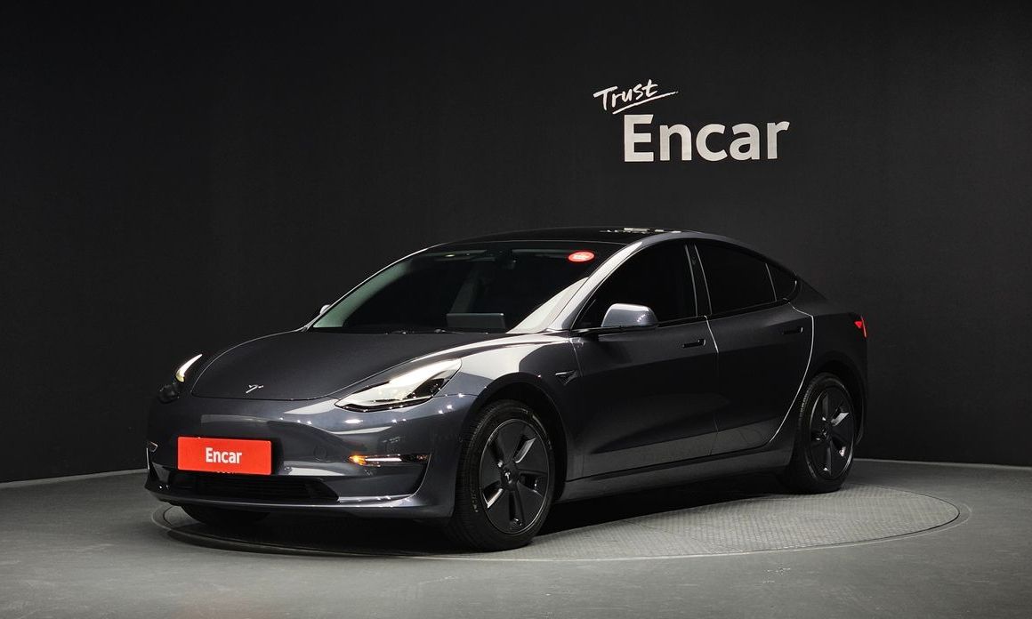 Tesla Model 3 2022
