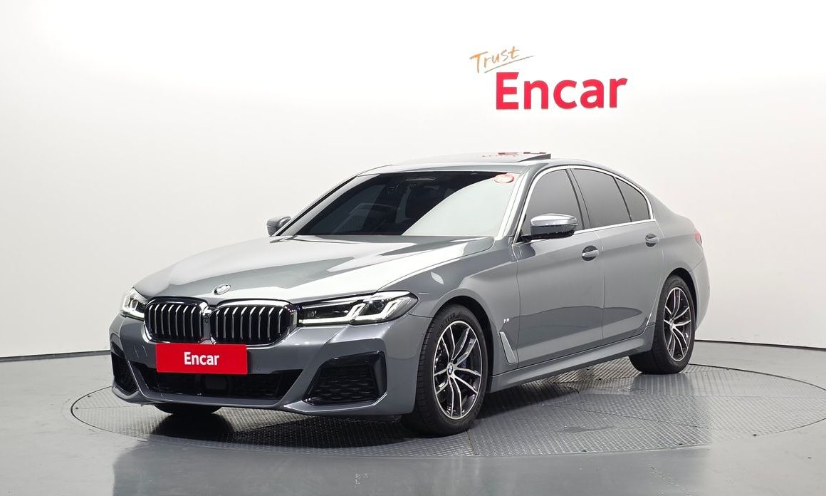 BMW 5-Series 2023