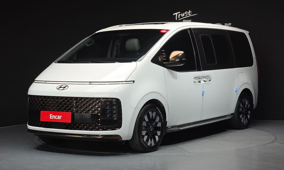 Hyundai Staria 2025