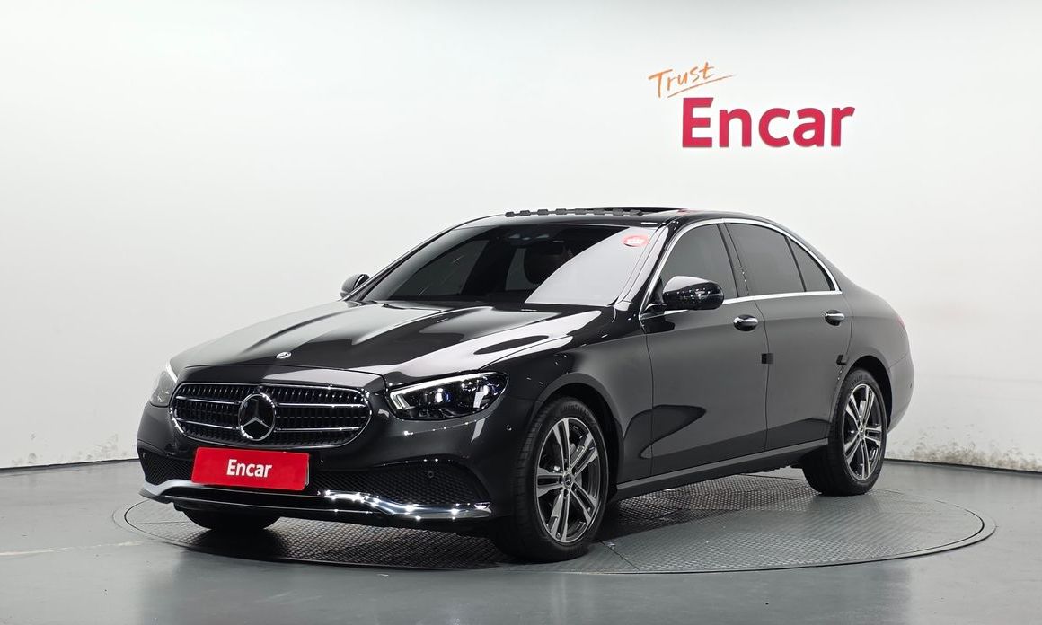 Mercedes-Benz E-Class 2022