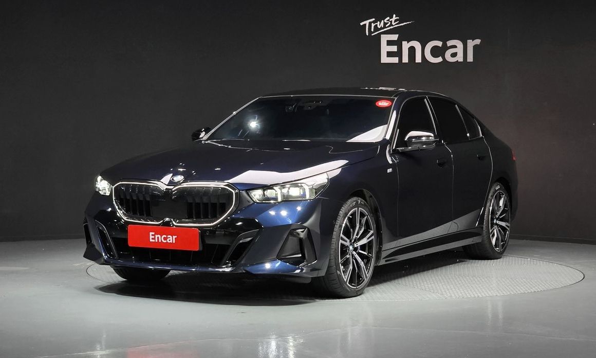 BMW 5-Series 2025