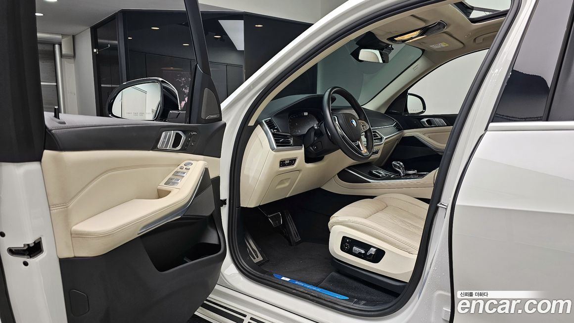 BMW X7 2021
