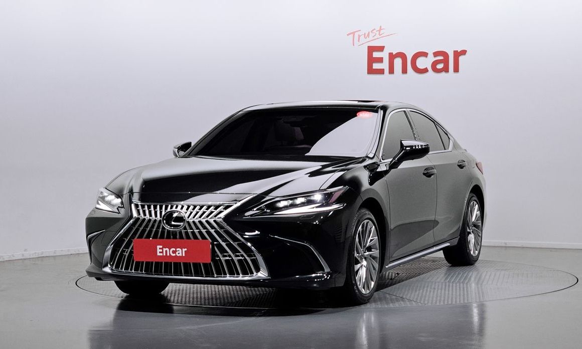 Lexus ES 2026