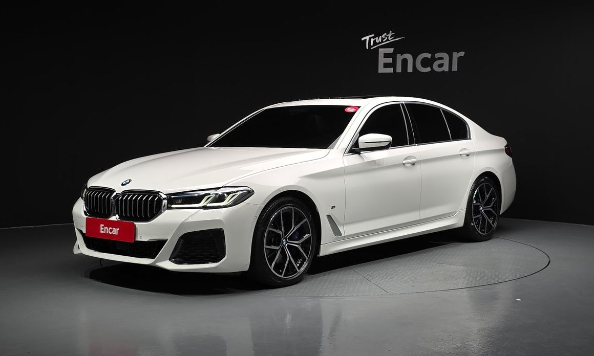 BMW 5-Series 2023