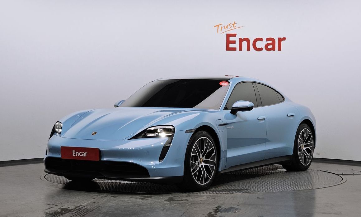 Porsche Taycan 2023