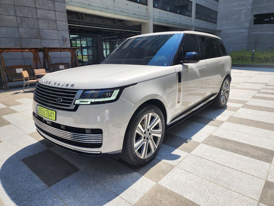 Land Rover Range Rover 2025