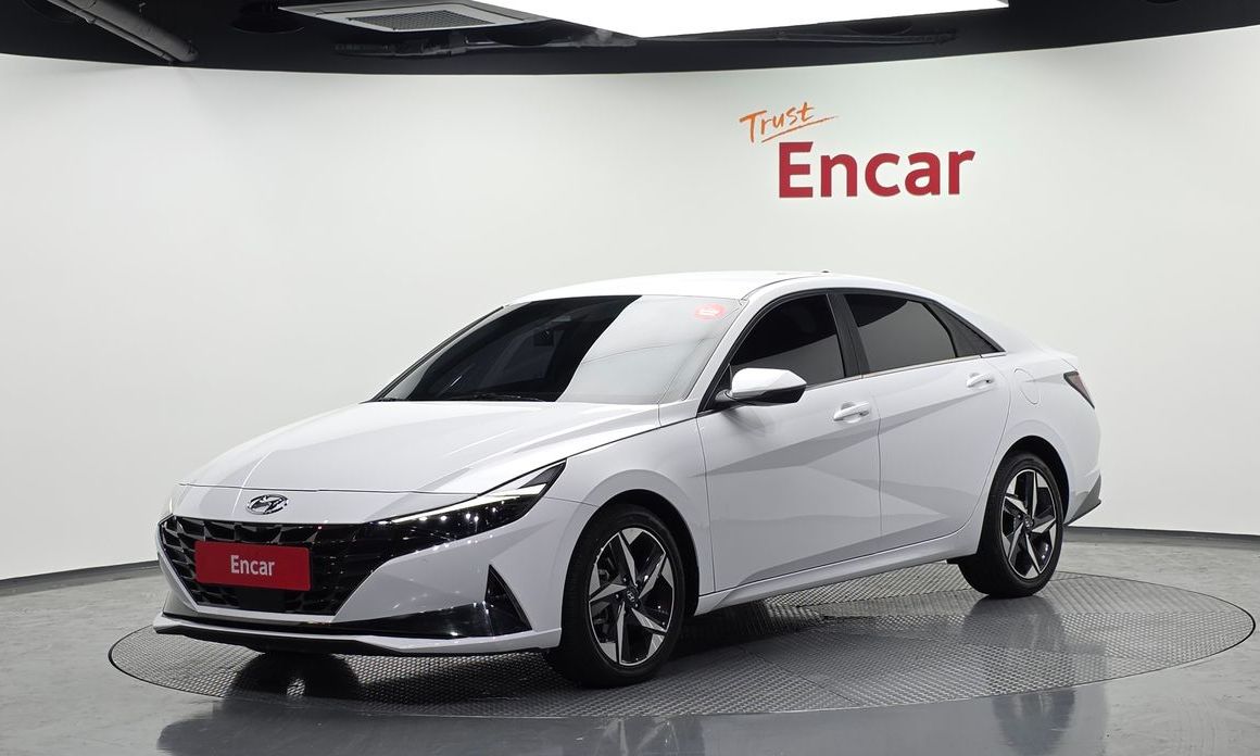 Hyundai AVANTE 2021