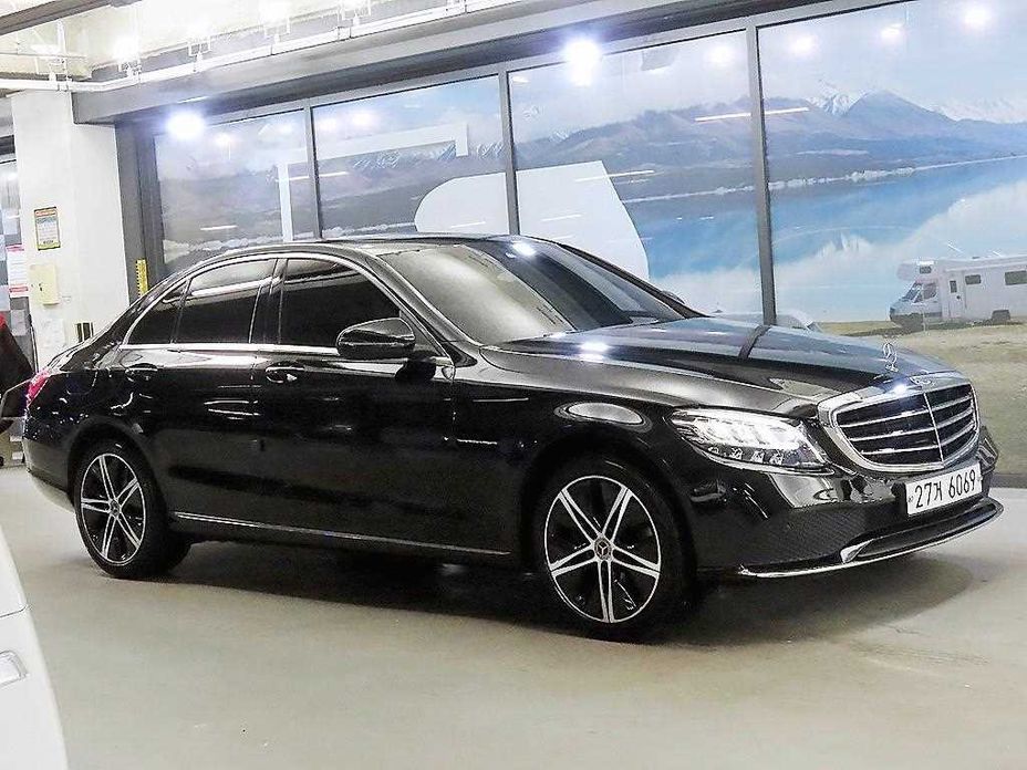 Mercedes-Benz C-Class 2019