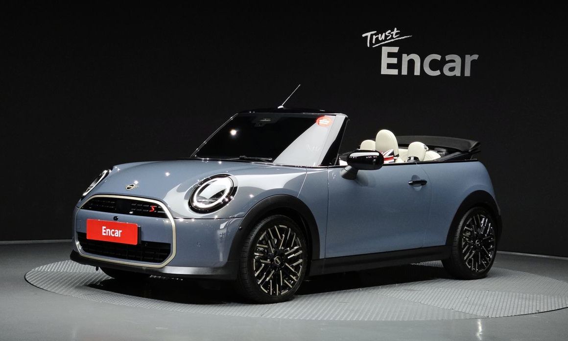 Mini Cooper Convertible 2025