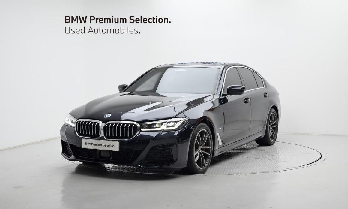BMW 5-Series 2023