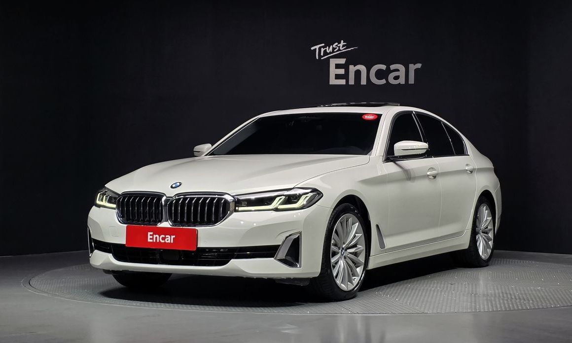 BMW 5-Series 2023