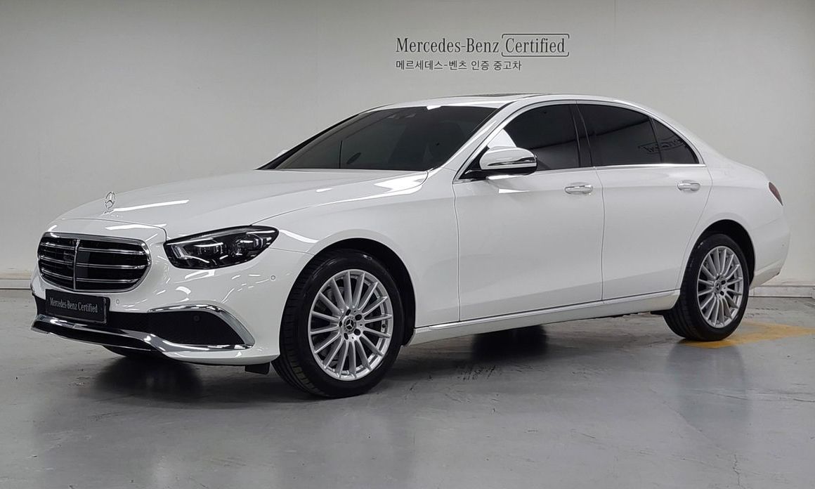 Mercedes-Benz E-Class 2023