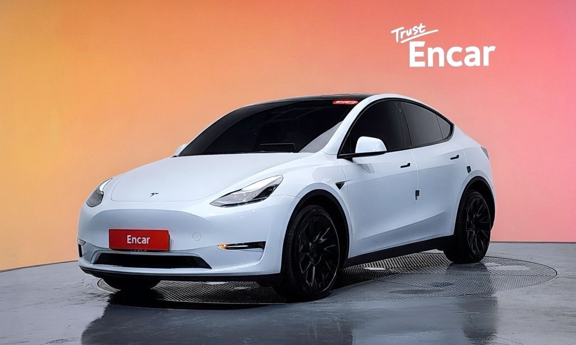 Tesla Model Y 2023