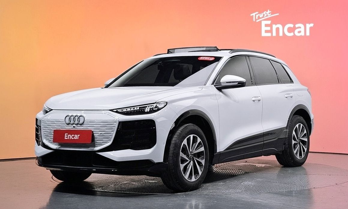 Audi Q6 e-tron 2025