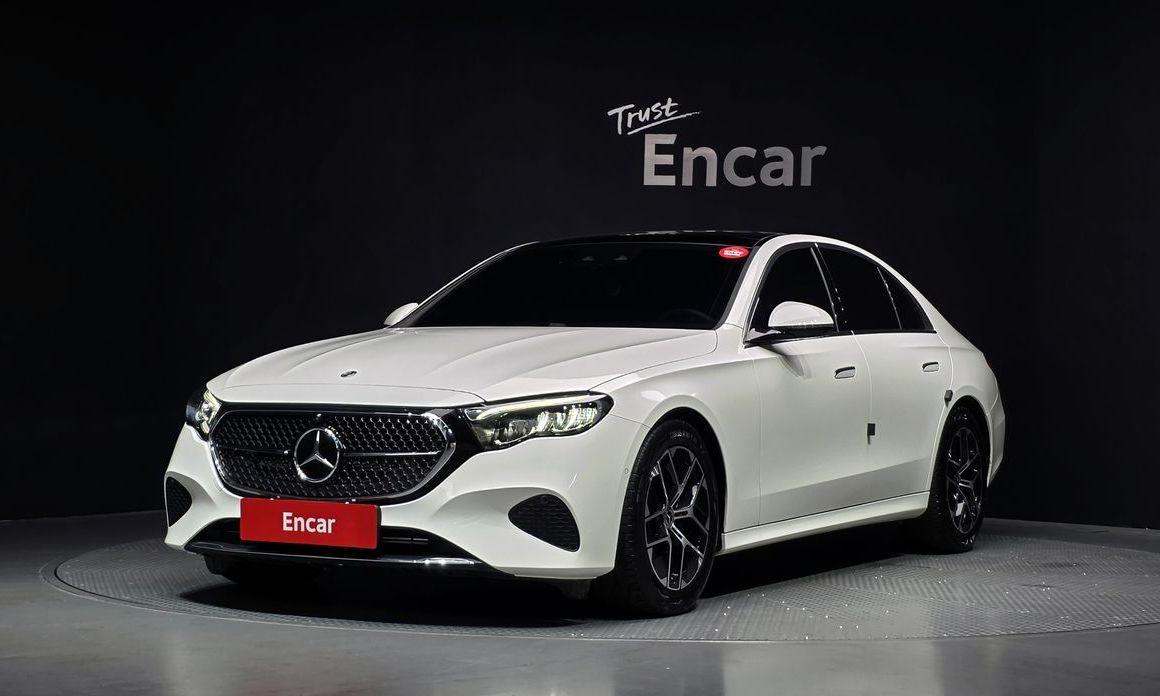 Mercedes-Benz E-Class 2024