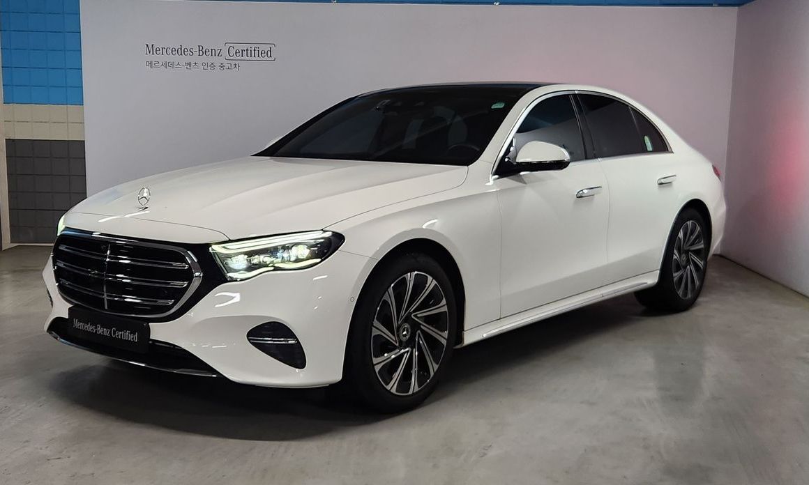 Mercedes-Benz E-Class 2024