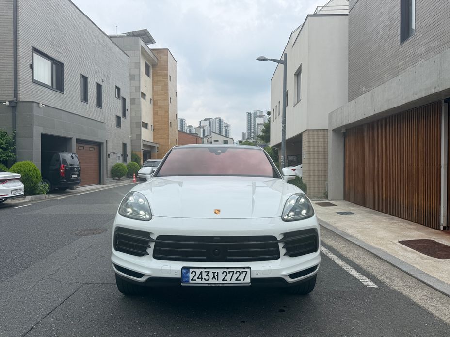 Porsche Cayenne 2023