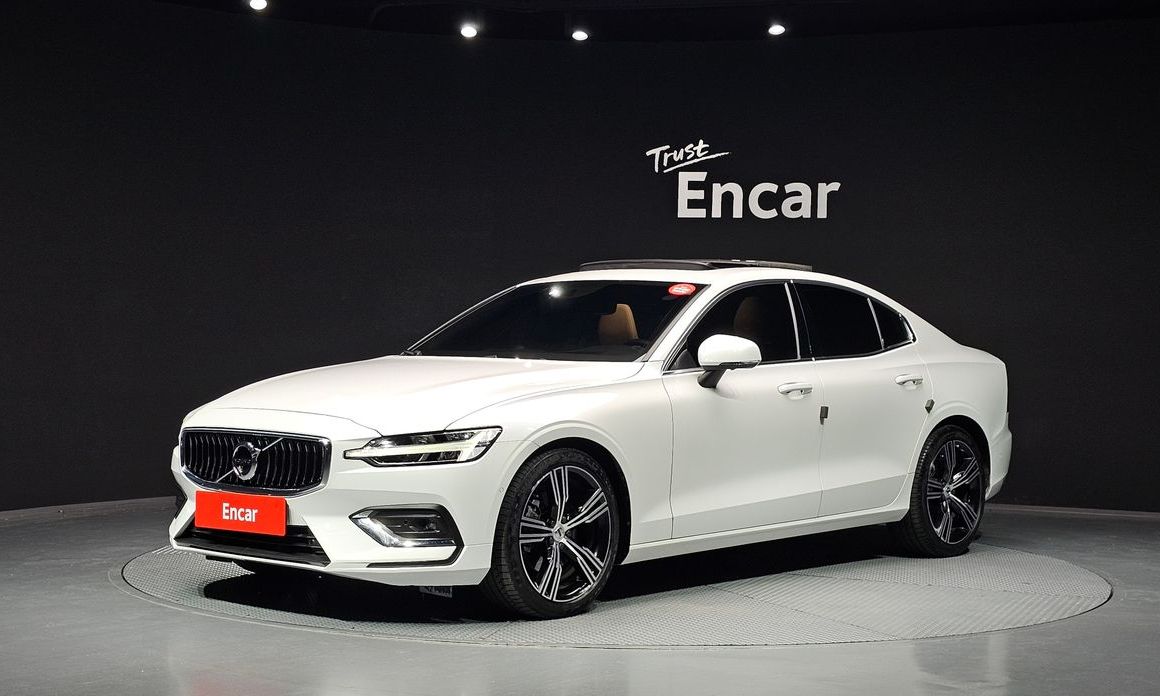 Volvo S60 2022