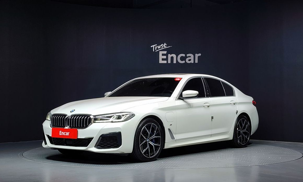BMW 5-Series 2021