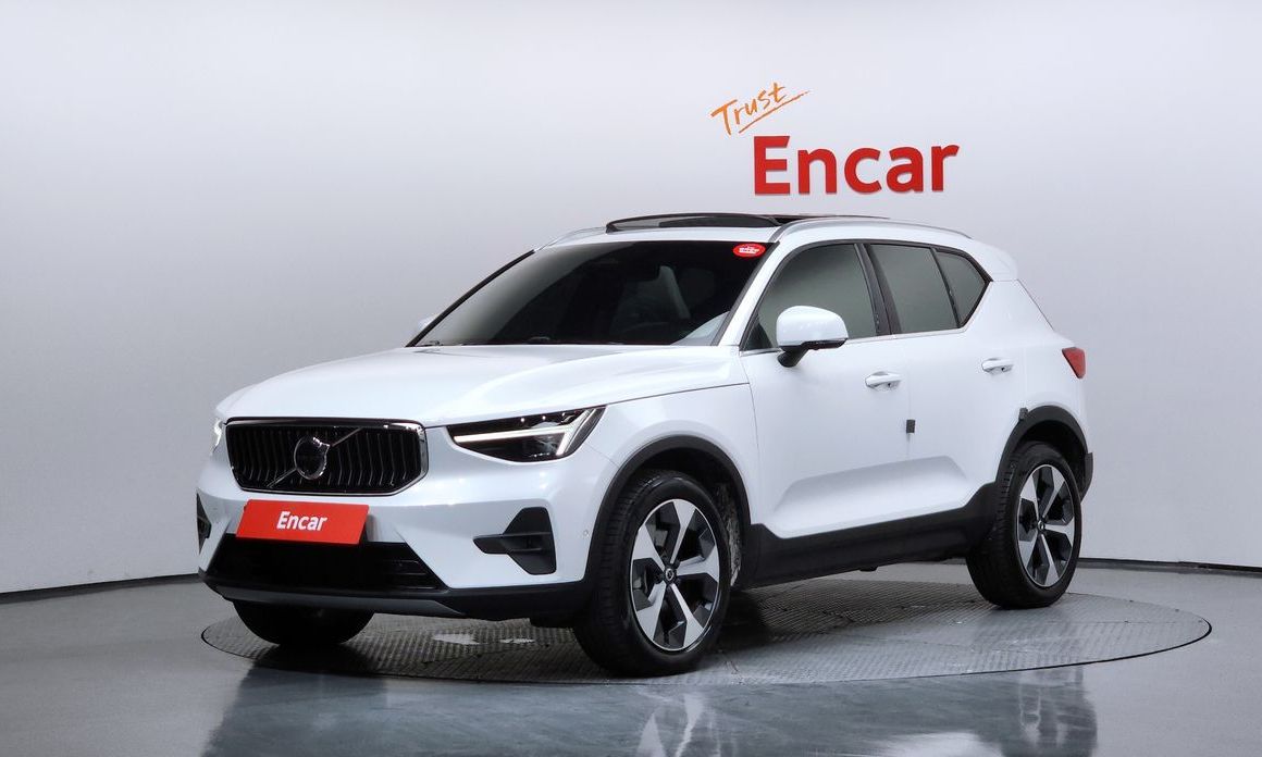 Volvo XC40 2024