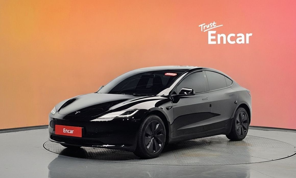 Tesla Model 3 2025