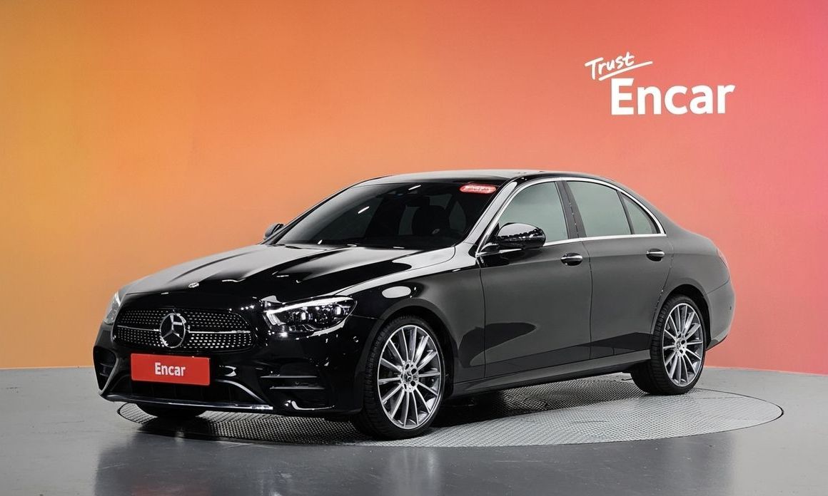 Mercedes-Benz E-Class 2022