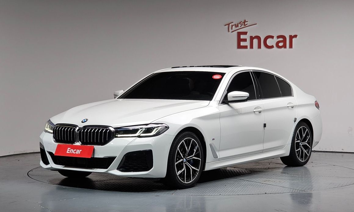 BMW 5-Series 2023