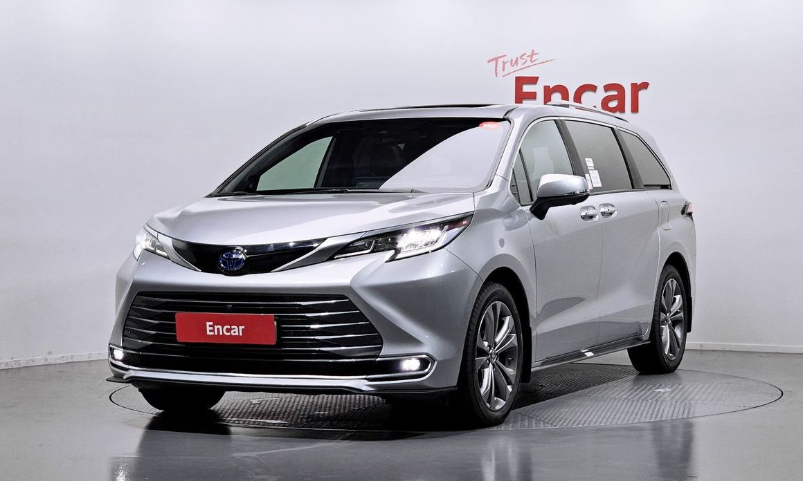 Toyota Sienna 2025