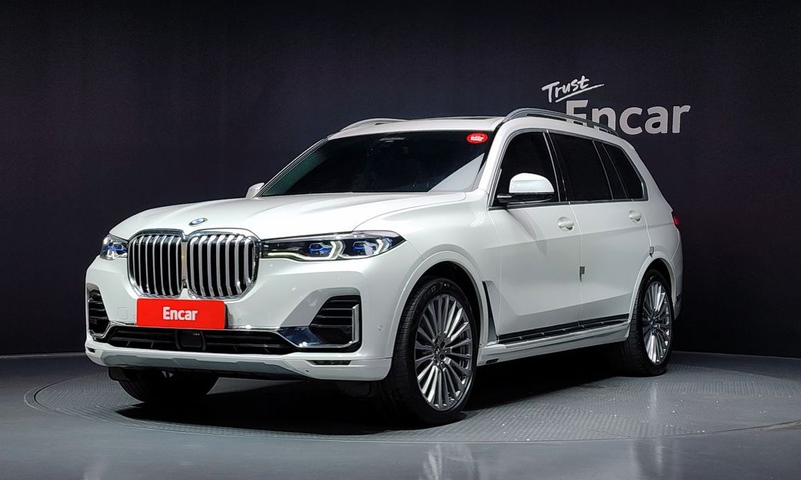BMW X7 2021