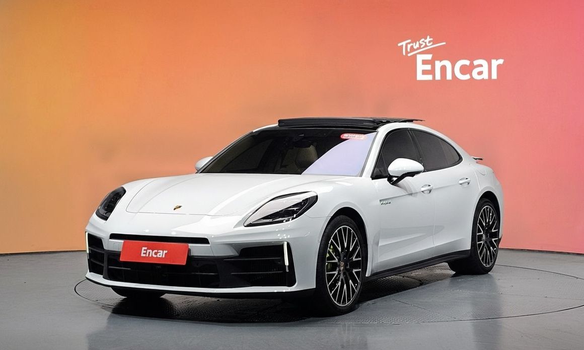 Porsche Panamera 2025