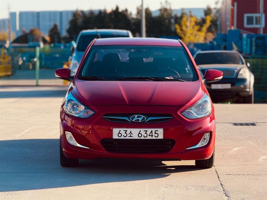 Hyundai Accent 2011