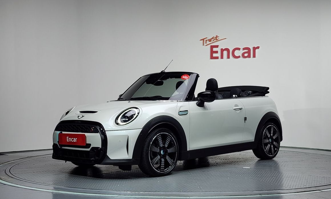 Mini Cooper Convertible 2023