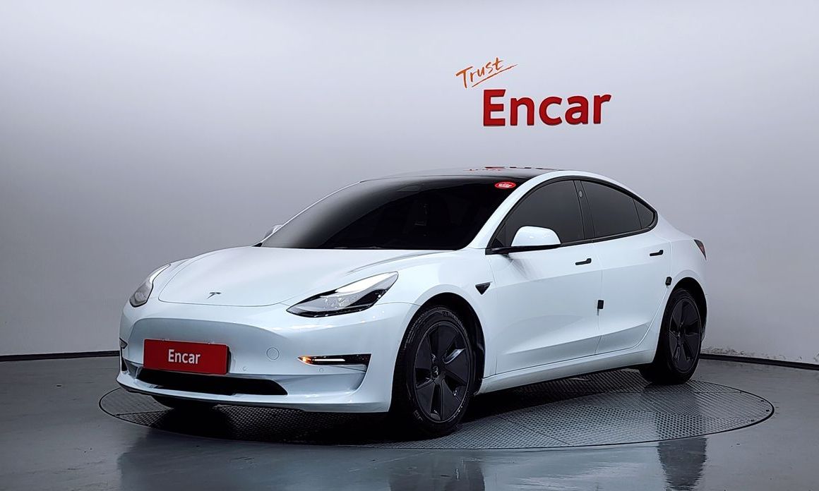 Tesla Model 3 2022